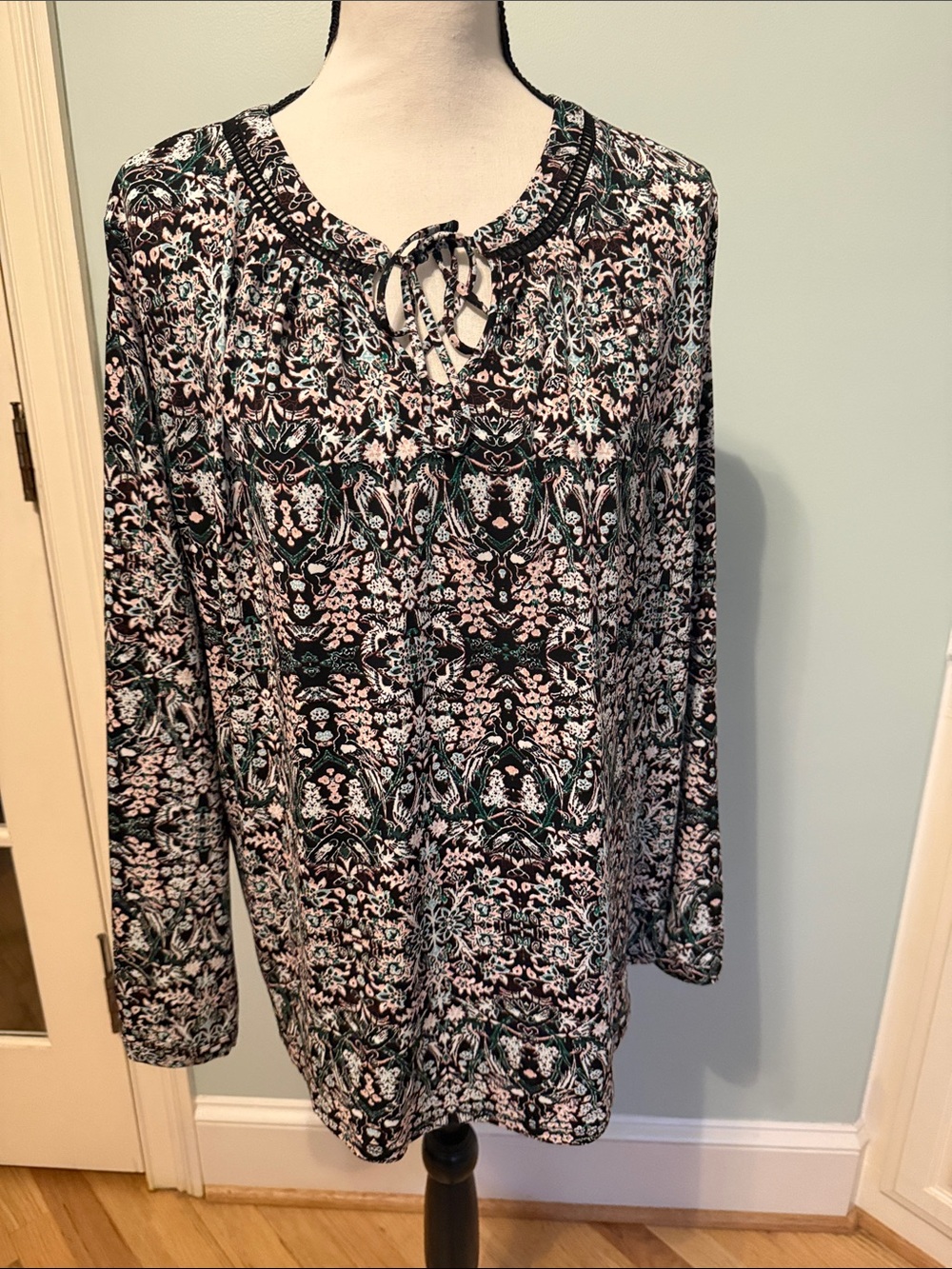 Liz Claiborne Blouse